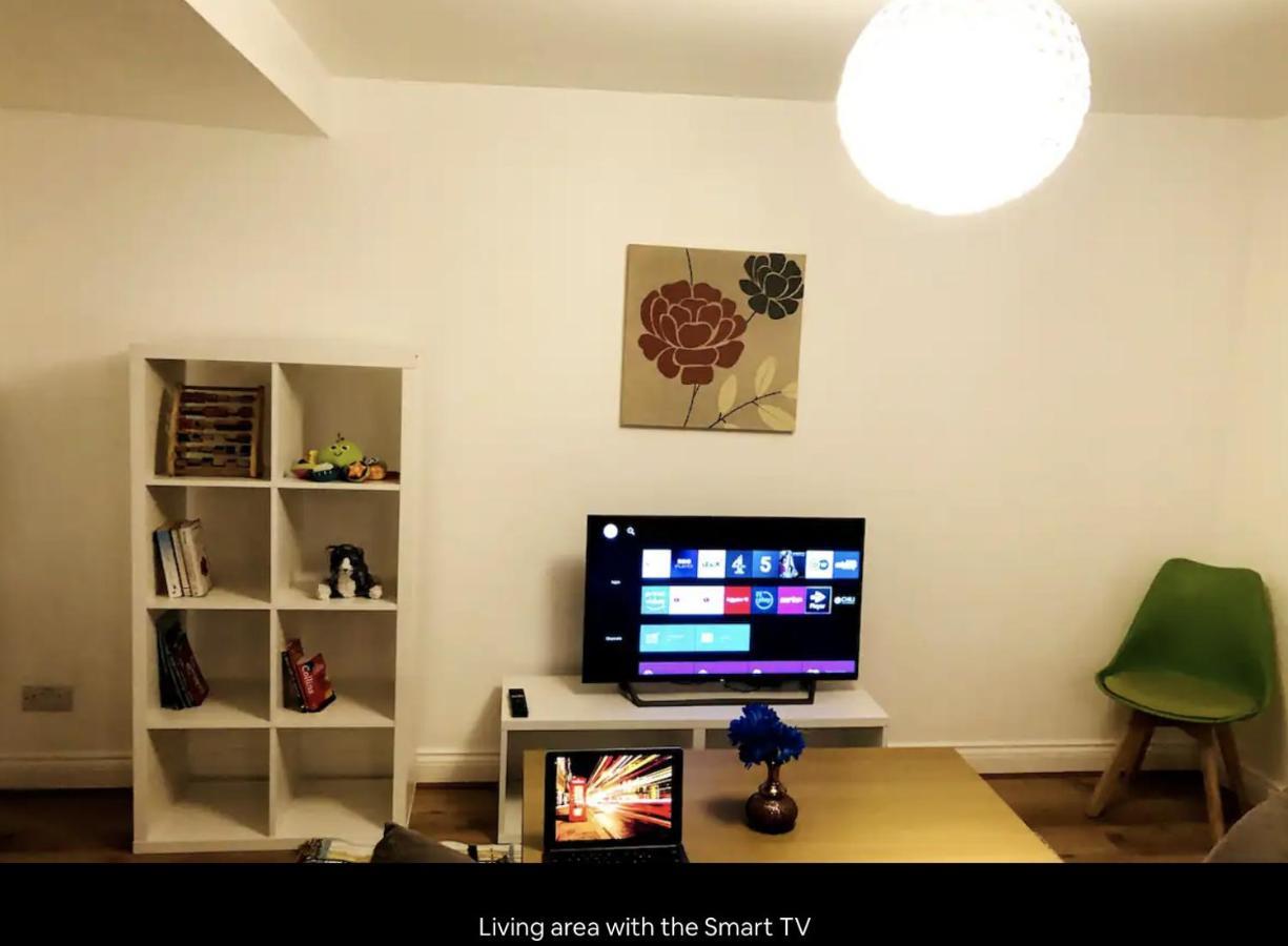 Peaceful Flat In Апартаменты Лондон