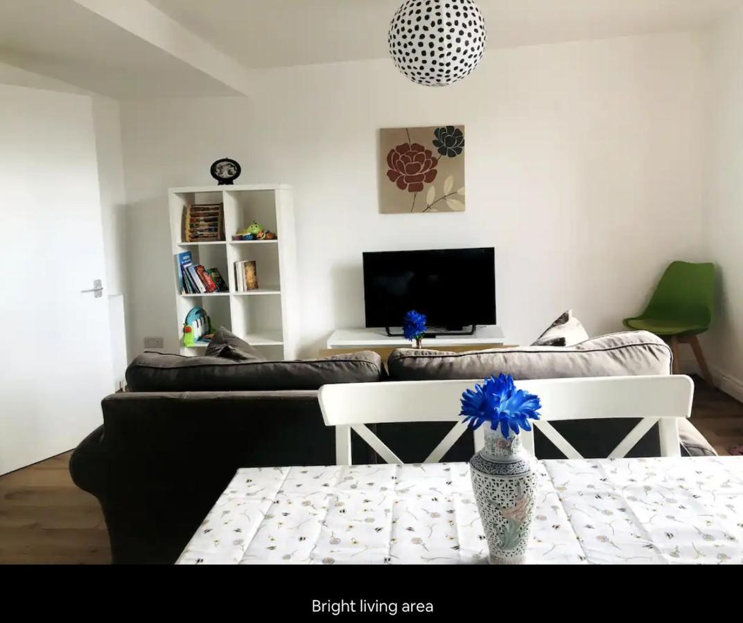 Peaceful Flat In * Лондон