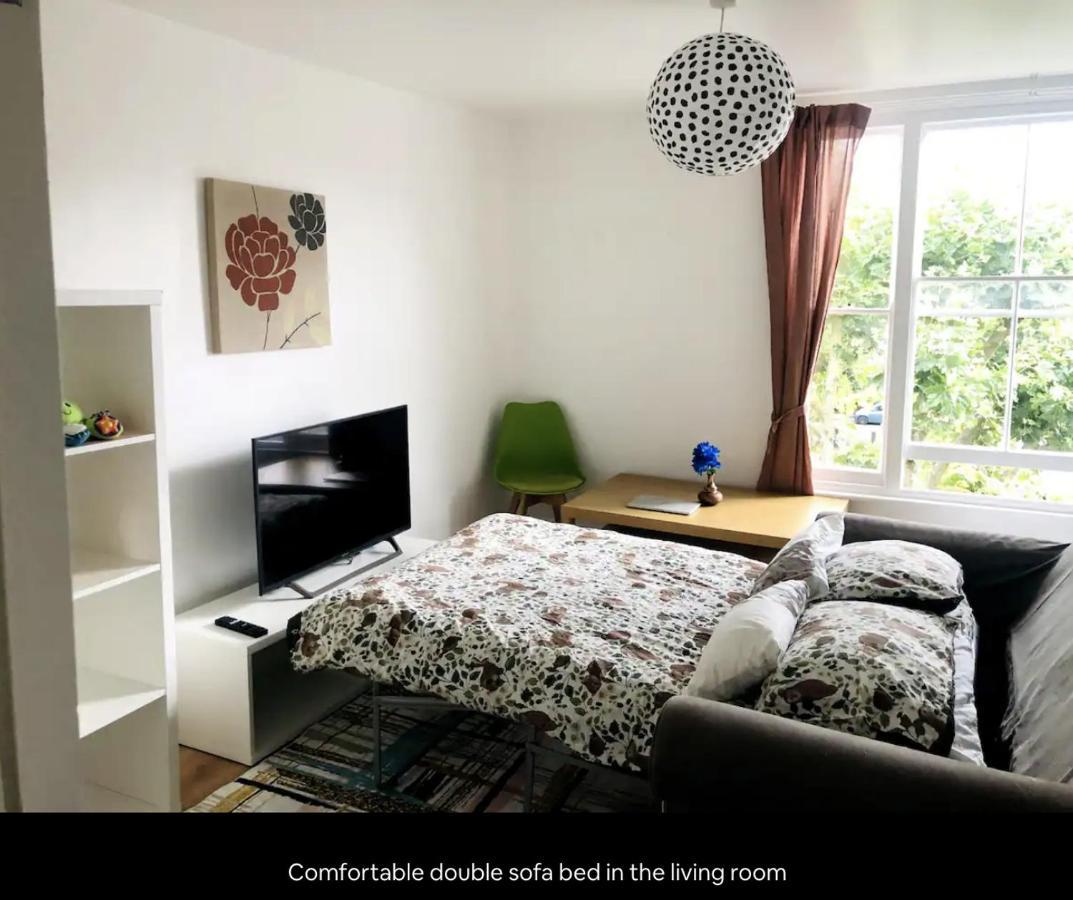 Peaceful Flat In Лондон
